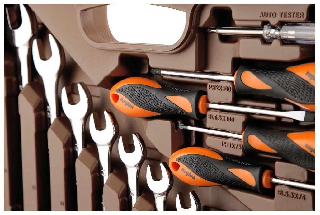 Универсальный набор инструмента 1/4" и 1/2"DR Ombra OMT88S, 88 штук - фото